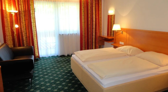 Двухместный номер Business с балконом Business-Hotel Stockinger