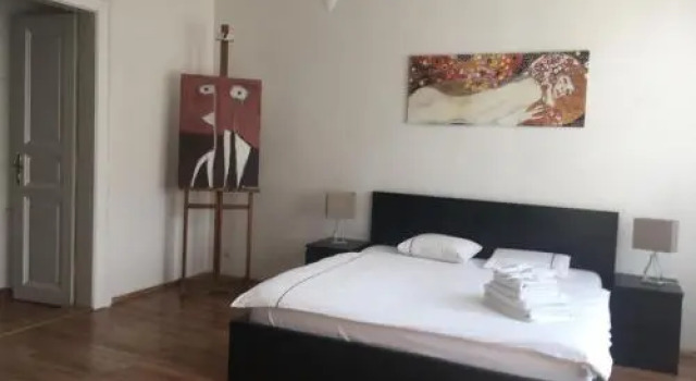 Exclusive apartment on Zborovska