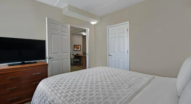 Двухместный номер Standard c 1 комнатой Candlewood Suites Mooresville Lake Norman,NC by IHG
