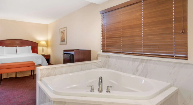 Двухместный люкс Best Western Plus West Covina Inn