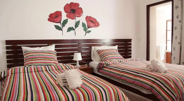 Surf House Helena, Rezervovat Rekreační dům Hotely v Oeste s parkováním, Parkování