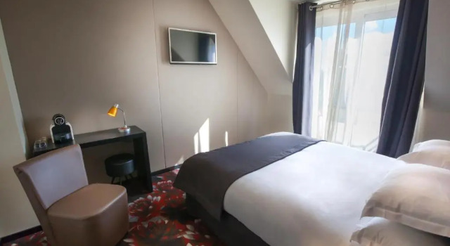 Двухместный номер Standard с балконом Helussi Hôtel