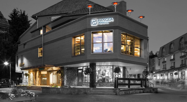 Pangea Pod Hotel, Rezerwuj Hotel Whistler Kolumbia Brytyjska