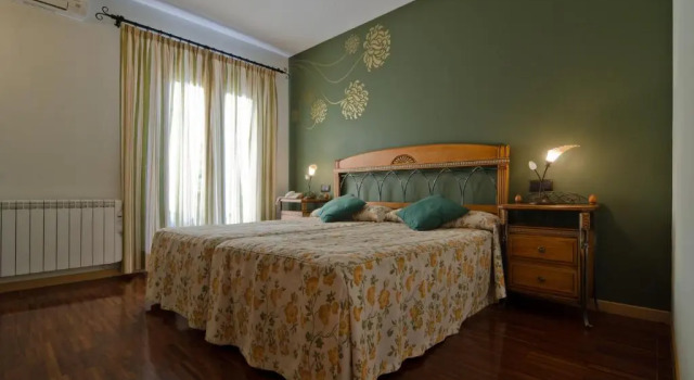 Hotel Rural Rinconcito de Gredos, Reservar Hotel  