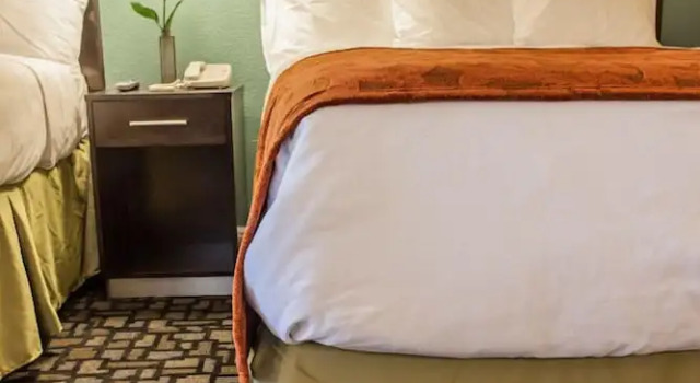 Люкс Executive Marinwood Inn & Suites