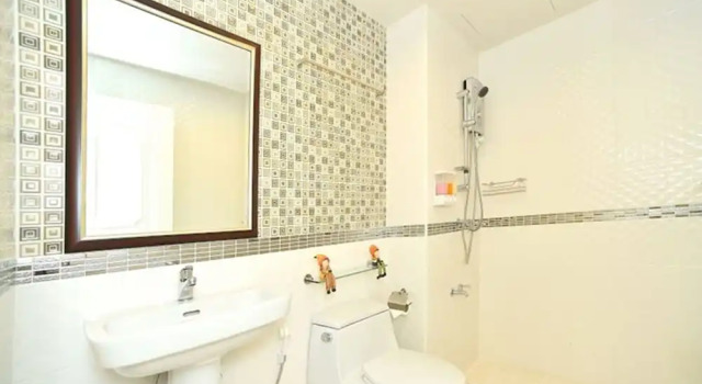 Люкс с балконом Parvena Hotel Sathorn