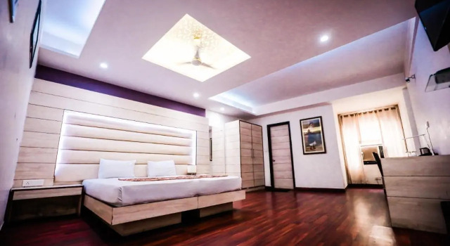 Homansh Galaxy Hotel