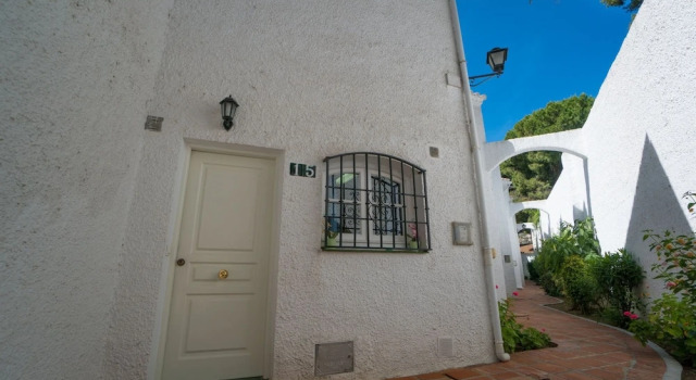 Casa Urbanización Los Pinos 15