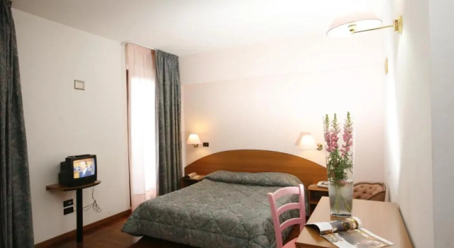Трёхместный номер Standard Hotel Tetto delle Marche - Ristorante dei Conti