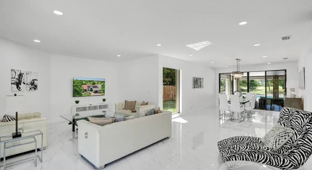 6 BR Home with Heated Pool & Golf View, Забронировать Дом для отпуска Виллы Голливуд-Бич, Вилла