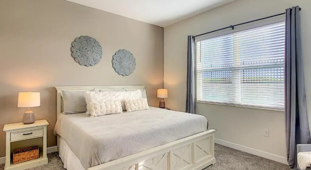 Fantastic Stylish 2BR condo in Four Corners with free Waterpark, Book Hotel Hoteller i Four Corners med pool, Swimmingpool
