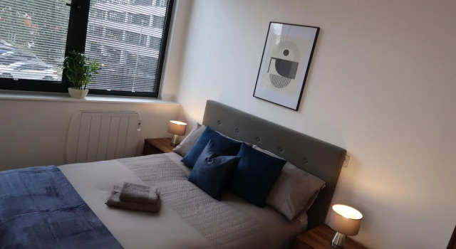 Cosy Apartment in Old Trafford With Parking Space, Book Lejlighed Trafford Merseyside
