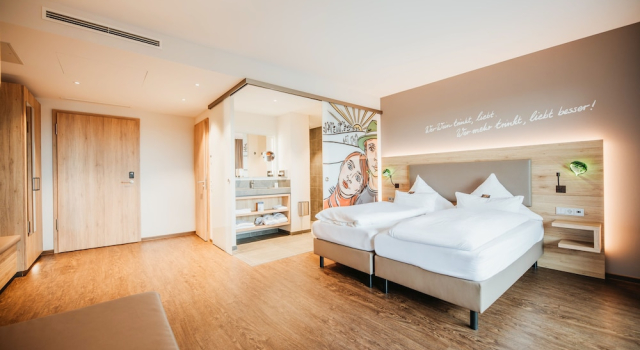 Полулюкс с балконом Sonnenhotel Weingut Römmert Spa und Wellness