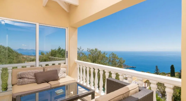 Апартаменты с видом на море Armyra Villas - Apartments with Sea Views & Shared Pool