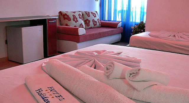 Hotel Holiday Velipoje, Book Hotel Velipojë Shkoder County