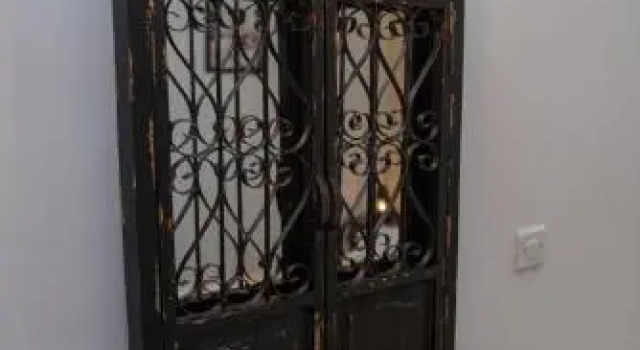 Elpiniki, Prenota Hotel Alinda Partheni