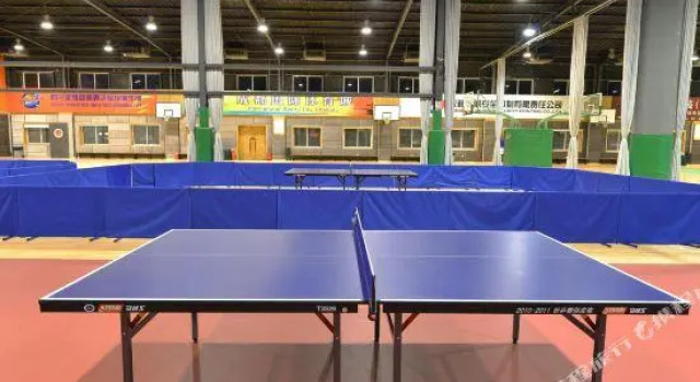 Sichuan Jinqiang Basketball Training Base (Jinqiang Sports Hotel), Boek Hotel Hotels in Chengdu met parkeren, Parkeren