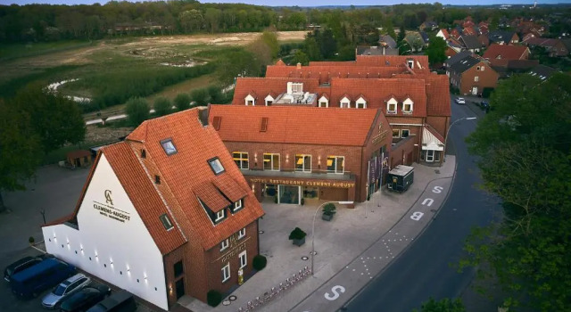 Четырёхместный номер Standard Hotel Restaurant Clemens-August