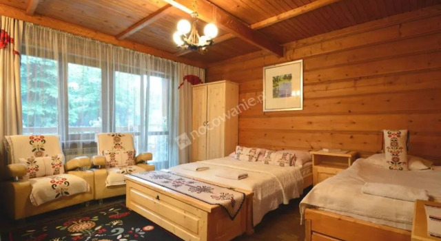 Четырёхместный номер Standard с балконом и с красивым видом из окна Zakońpiańska Chata - Domek Góralski Na Kamieńcu
