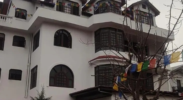 Hotel Silver Inn Srinagar, Забронировать Отель Сринагар Jammu & Kashmir Ski