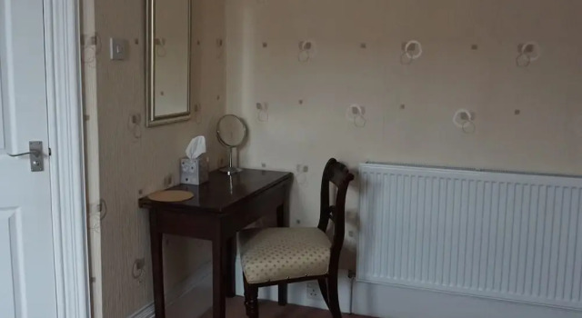 Lindean Guest House, Забронировать Гостевой дом Гостевые дома Дамфрис, рядом с Гольф-клуб "Дамфрис-энд-Каунти", Гостевой дом