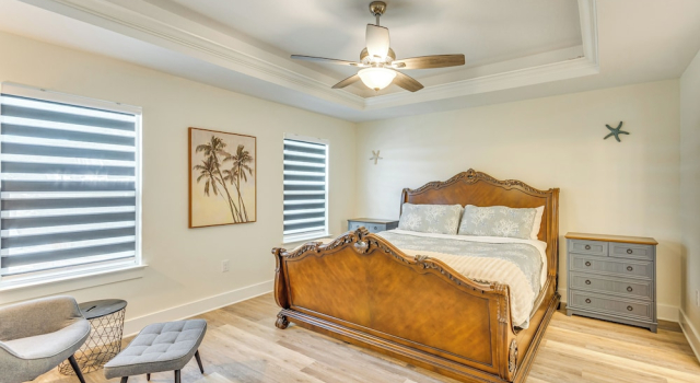 < 2 Mi to Navarre Beach: Group Home w/ Deck + Bar
