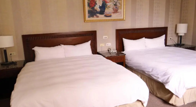 Трёхместный номер Standard Wuzhou Hotel