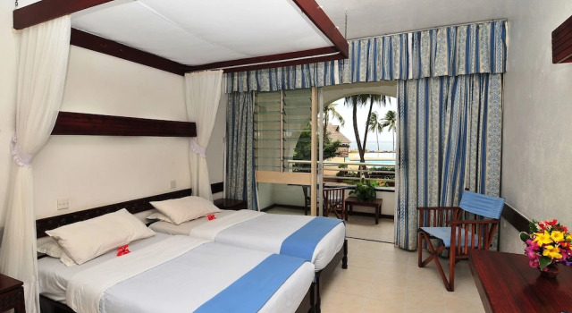 Двухместный номер Standard с балконом и с видом на сад Reef Hotel Mombasa