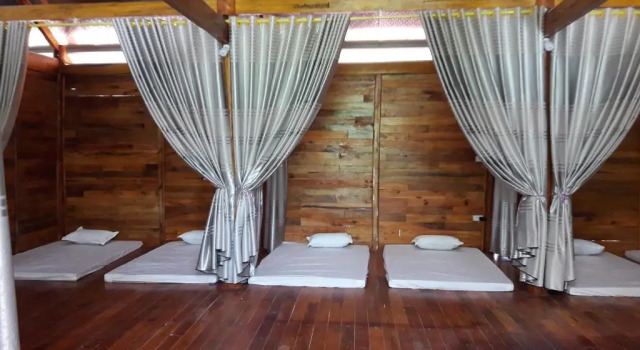 Кровать в общем номере Anh Dao Homestay