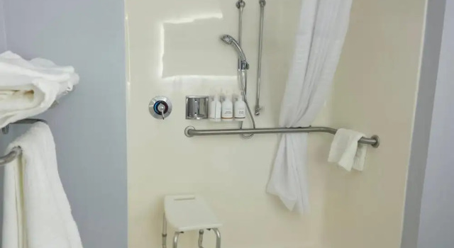 Номер Standard Baymont by Wyndham Louisville Southwest
