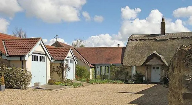Munden House