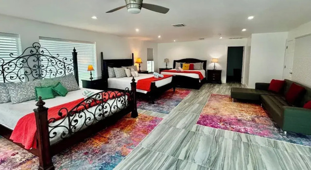 Orange Bay Retreat - Amazing View, Забронировать Отель Отели в центре Форт-Майерс-Бич, в центре, Парковка