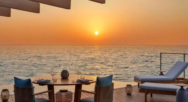 Четырёхместная вилла с красивым видом из окна The St. Regis Red Sea Resort