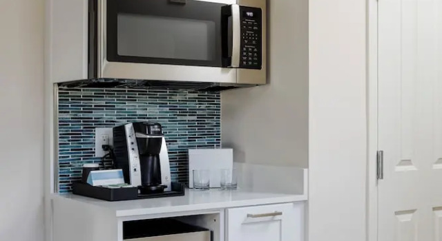 Двухместный номер Standard с видом на город The Capri Inn