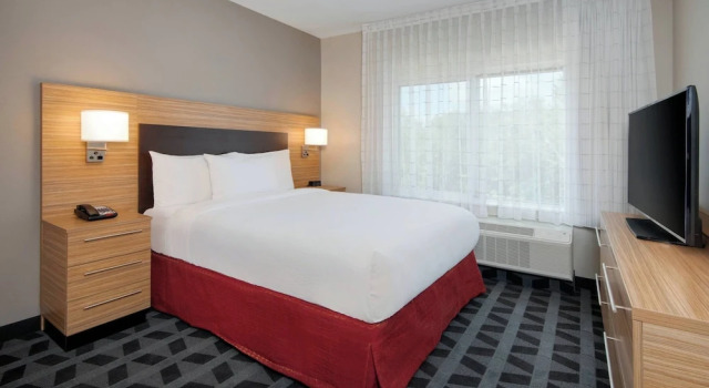 TownePlace Suites by Marriott Niceville Eglin AFB Area, Book Hotel Hoteller i Niceville med pool, Swimmingpool