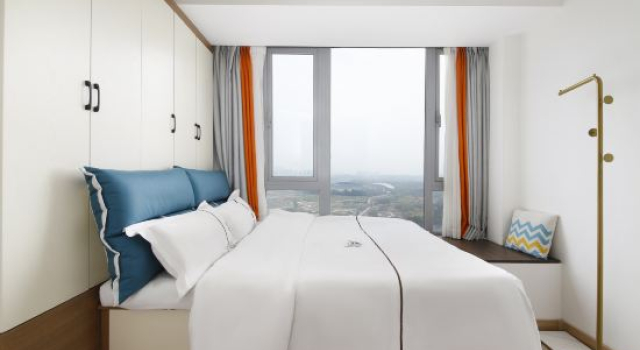 Люкс Business Muning morning hotel (Tianfu Yixinhu Metro Station)