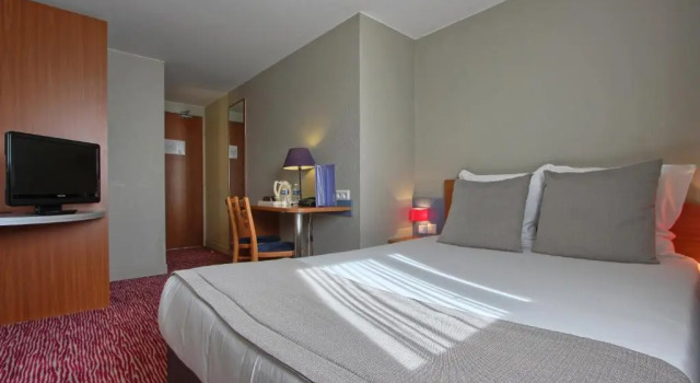 Двухместный номер Comfort Timhotel Nation