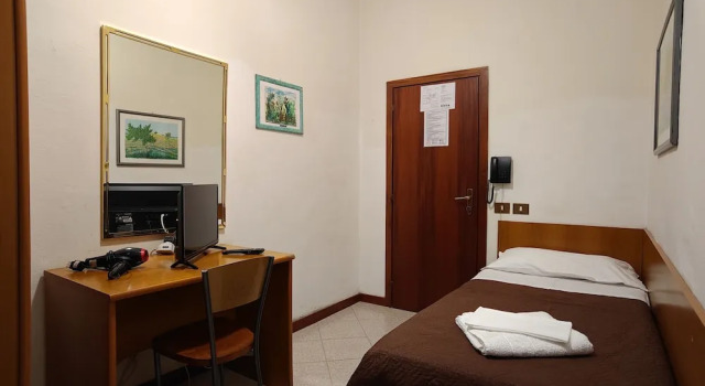 Номер Standard Albergo Italia di Nardi Renzo & C Snc