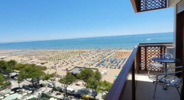 Seaside Escape for Perfect Vacations, Book Lejlighed Hoteller i Friuli Venezia Giulia med parkering, Parkering
