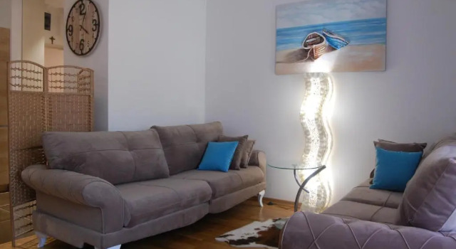 StatusComplex149, Book Hotel Becici 
