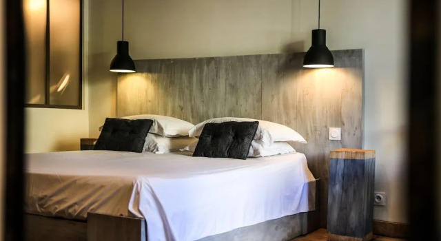 Le Mas Des Brune, Rezerwuj Bed and Breakfast Saint-Laurent-d'Aigouze Gard