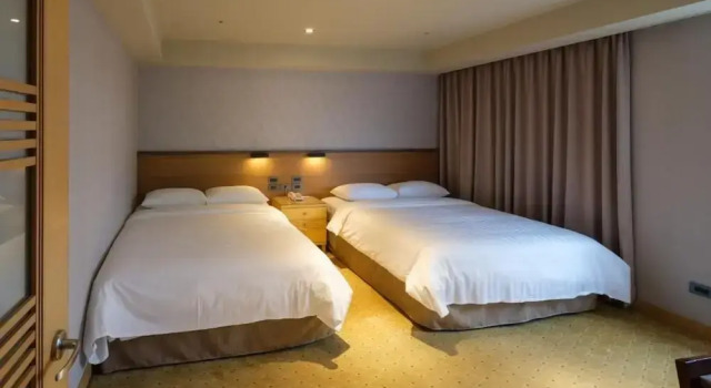 Четырёхместный номер Deluxe Rich & Free Hotel - Fuzhong 富逸旅趣-板橋府中館
