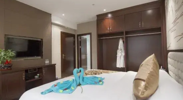 Люкс Vienna International Hotel (Hechi Tonggu)