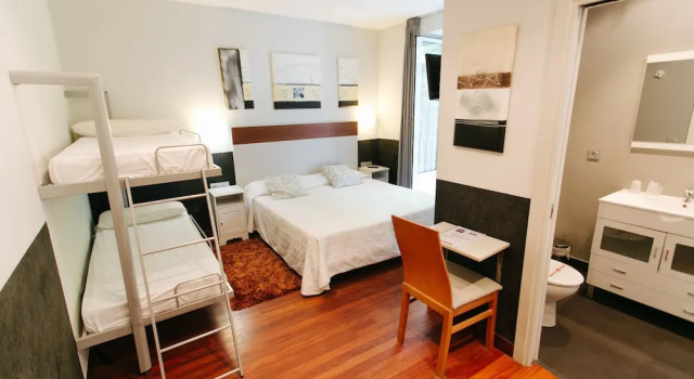 Двухместный номер Hostal San Sebastian Centro