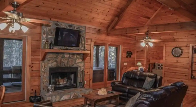Коттедж Poppy`s Mountain House