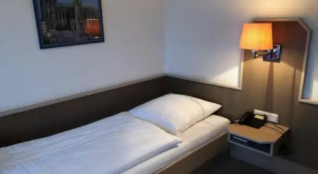 Hotel Wilms, Réserver Hôtel Bocklemünd Mengenich Cologne