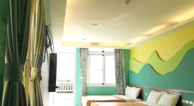 Семейный люкс с балконом HuanGjia Hotel
