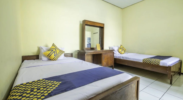 Standard room SPOT ON 1970 Hotel Priangan