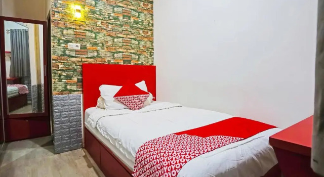 OYO 91742 Ivy Hotel, Boek Hotel Palembang Sumatra