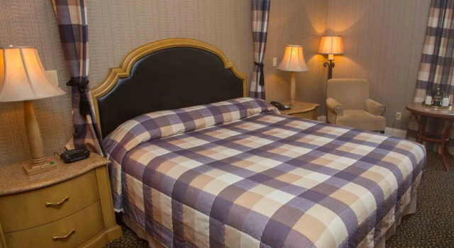 Celebrity Boutique Hotel, Забронировать Отель Отели Дедвуд с завтраком, рядом с Кладбище Маунт-Морайа, Завтраки